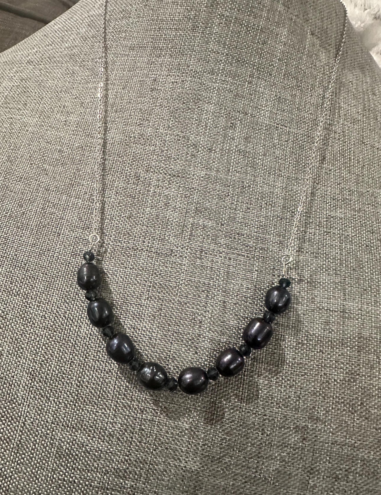 Midnight Rebel – Black Pearl Power Necklace with Fierce Energy