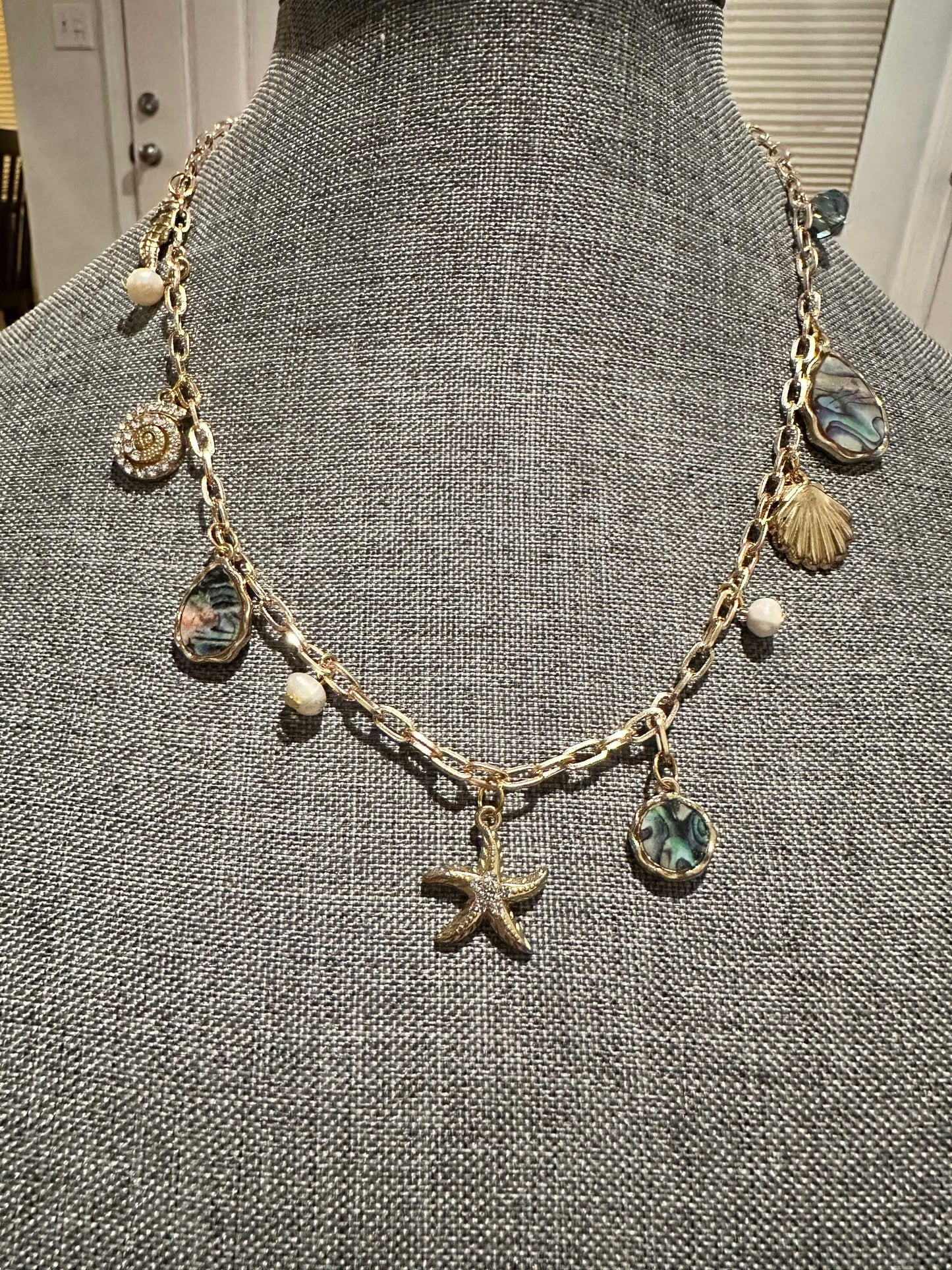 Seaside Dream Charm Necklace — Gold Chain with Shell, Starfish & Abalone Accents